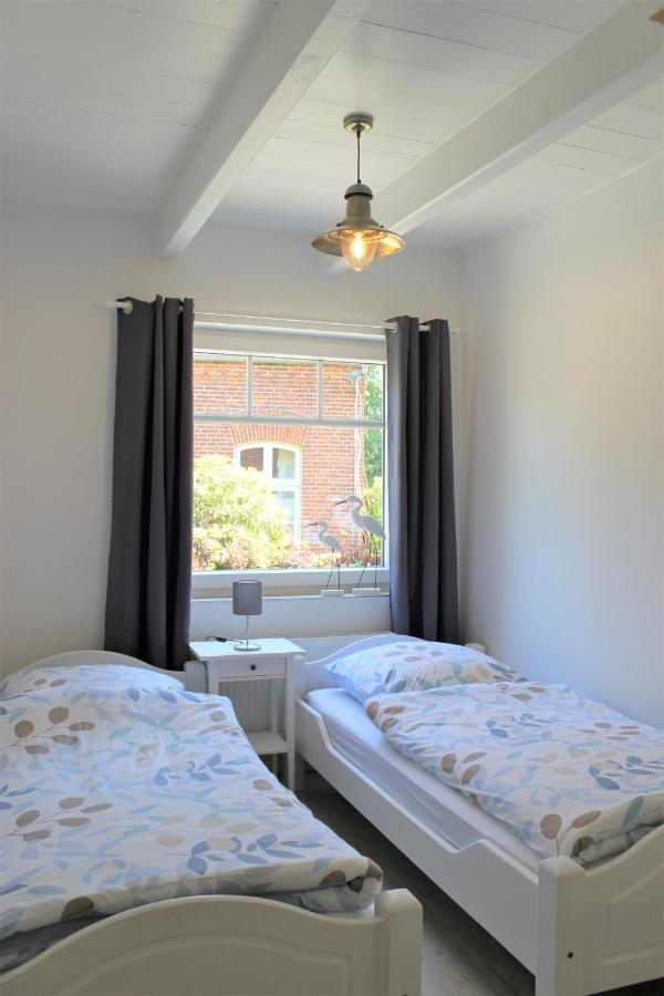 Ferienwohnung Tant Berta´s Huus Krummhörn Exterior foto